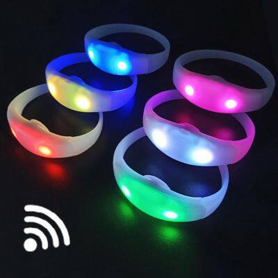 Light up Different Zones Custom LOGO Remote Controlled Radio 433Mhz LED Bracelet DMX Control