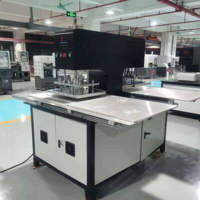Dongguan Black Heat Automatic Fabric Emboss Making Machine photo-2