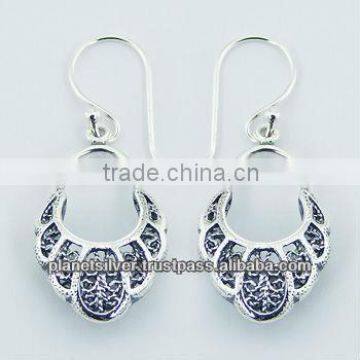 Magnificent Silver Dangle Earrings Puffed Filigree