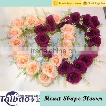31 Flower Heads Two Hearts Shape Artificial Flower Wreath for Wedding