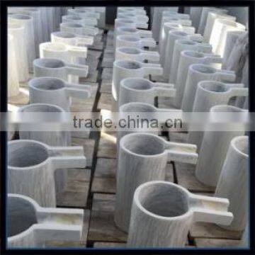 Large alumina ceramic crucible