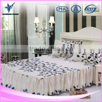 100% Pure Polyester Elegant Leaves Printing White Bed Skirts