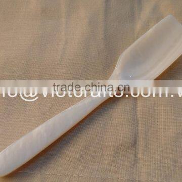 New style of caviar spoon, mother of pearl spoon size 13cm