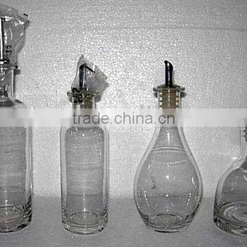 CLEAR GLASS OIL BOTTLE