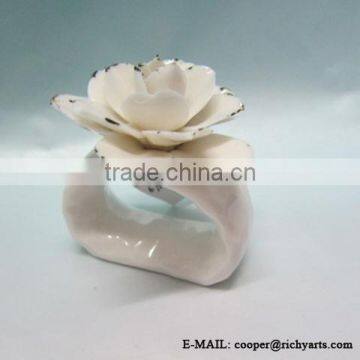 new style ceramic napkin rings with flower design