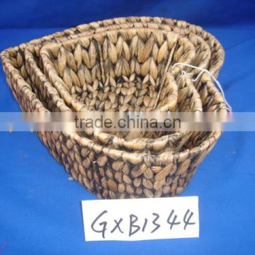 2013 popular black water hyacinth handmade storage basket LOVE shape