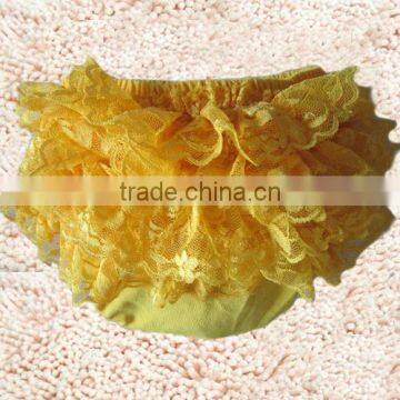 Hot Sale Boutique Top Quality Baby Yellow Lace Ruffled Bloomer Infant Diaper Cover Cotton Diaper Covers Bloomer