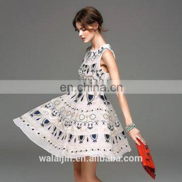 Ladies fashion summer dress 2016 sleeveless round neck embroidery dress designs