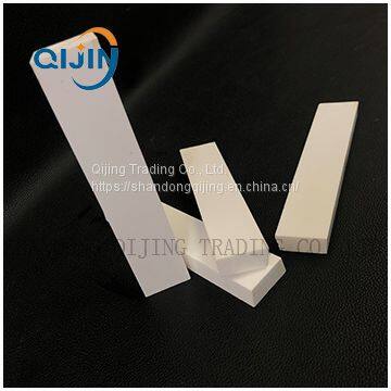 Chinese Ceramic Plate Type 95% Alumina Ceramic Tile With High Wear Resistance and Corrosion Resistance photo-3