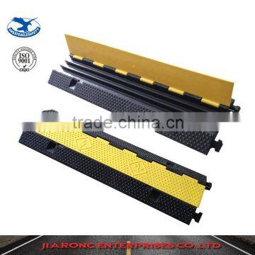 Lower Factoty Price 985*295*50mm Soft Flexible 3channels Rubber heavy duty cable protector