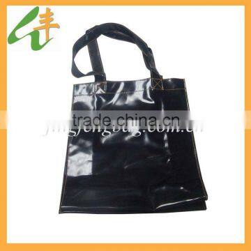 2014 promotional black pvc handbag for shopping