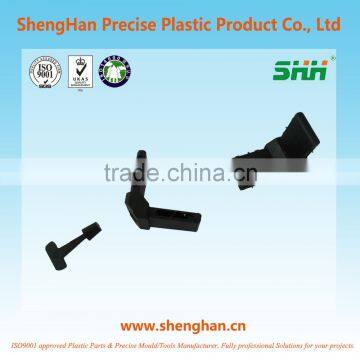 2015 plastic injection molded design durable plug parts