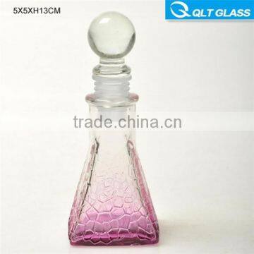 30ml New designed embossing glass perfume bottle price for woman