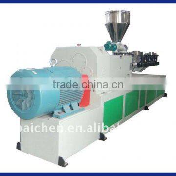 Plastic extruder