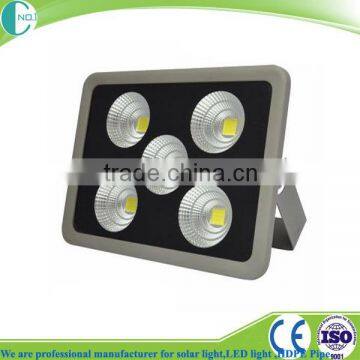 2016 CE Rohs IEC high luminous color changing outdoor solar flood light