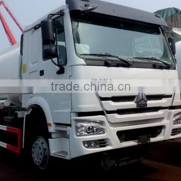 NEW HOWO Chinese High-quality 10 wheels oil tank truck 20L Sinotruk