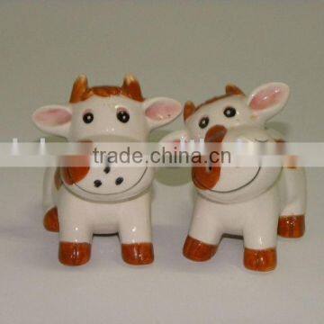 ceramic salt & pepper shaker