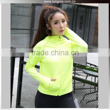 Long Sleeve Custom Women Cropped Compression Running Gym Hoodie photo-2