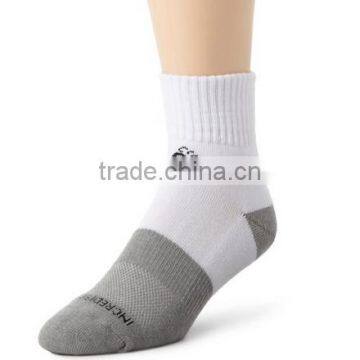 Breathable 100% bamboo socks for men