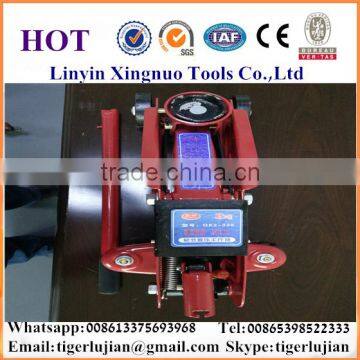 2016 Arrival Hot Selling in China Famous Brand Name Xingnuo 2-ton Capacity Red Colored Hydraulic Car Lift Price photo-2