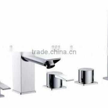 Factory Direct Supply Bathtub Faucet With Shower