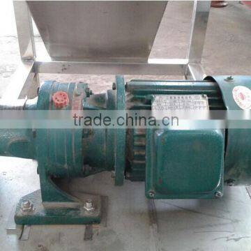 Automatic Chicken Gizzards Oil Removing Peeling Machine photo-5