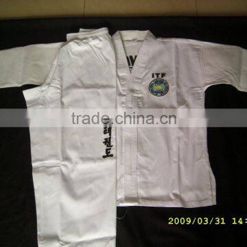 Karate Uniforms in High Quality With CVC and Cotton Fabric Used for School and Gyms photo-3