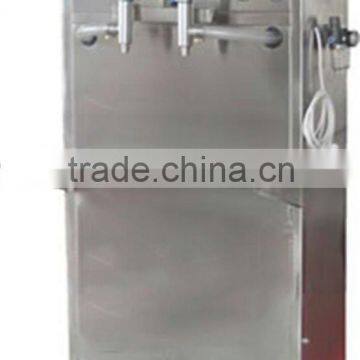 semi-automatic liquid filling machine in hot sale