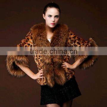 New fashionable faux fur coat pattern