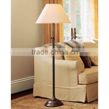 117-8 a weighted foundation and a telescoping design substantial design and traditional styling FLOOR LAMP