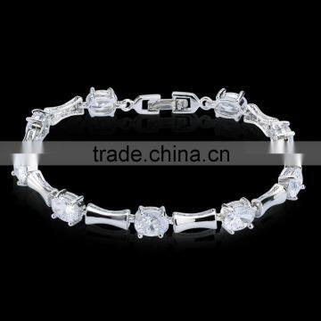 New Coming Jewelry White Gold Plated Pave With Crystal Tennis Bracelet for Gift