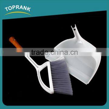 Wholesale Household Wooden Handle Bed Sofa Tabel Dusting Cleaning Brush Sweeping Soft Plastic Mini Broom Brush photo-2