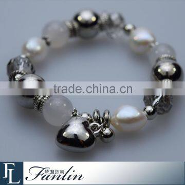 Simple fashion freshwater pearl bracelet