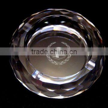 round crystal ashtray