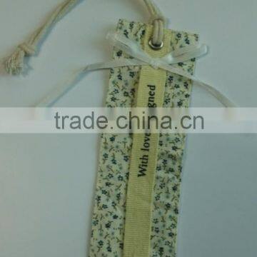 Good looking, high quality for jeans and garment Printed label and with string hangtag