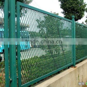 Fence expanded metal mesh