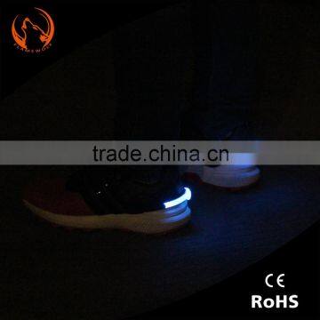 China manufactureHot sell flashing warning custom wristbands with usb charging