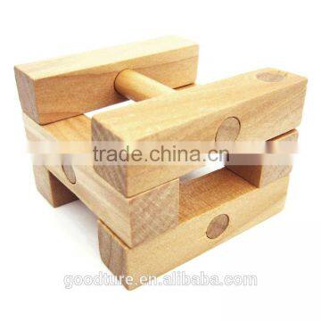 2015 Hot Sale Wooden IQ Intelligent Puzzle Magic Puzzle Kongming Lock Brain Teaser Model Number GAD1130