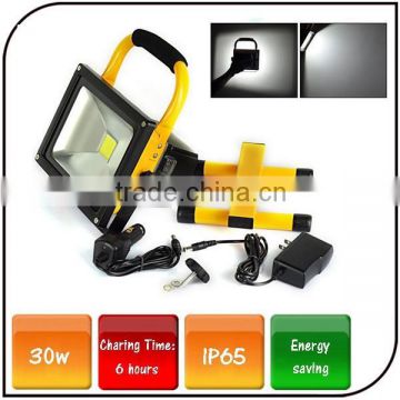 Hot Sell IP67 Led Floodlight Spotlight Aluminum Emergency Rechargeable 30w Led Flood Light