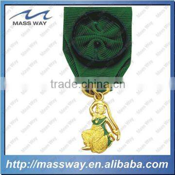 lovely zinc alloy 3D metal gold religious medal