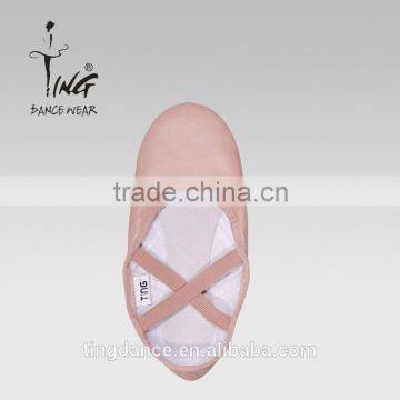 2015 hotselling professional super leather ballet shoe