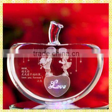 Handicraft 3D Crystal Apple Laser Engraving Photo For Wedding Gifts