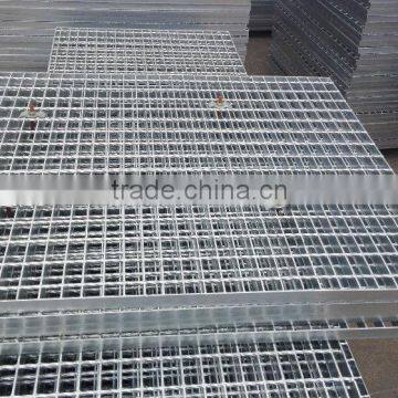 Hot dip galvanized mild steel grating