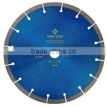 Hot pressed segmented diamond saw blade for granite and ceramic