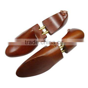 Irregular Shape Luxuary Type Cedar Wood Environmental Painted Shoe Tree With a Ring at the End Part photo-2