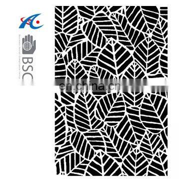 Eco-friendly Outdoor Rug Woven From Straws Make of Premium Recycled Plastic Cheap pp Straw Beach Mat Black and White Leaf photo-2