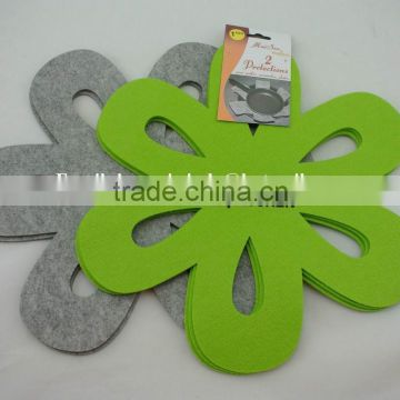 Flower shape logo printed green color nonwoven felt pan protection mat