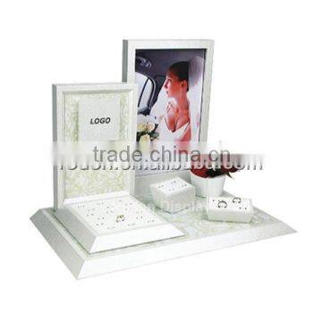 Fashion Jewelry White Color Wooden Bangles Display Stands