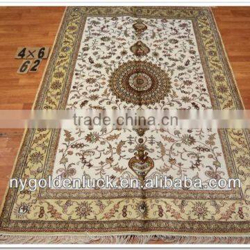 4x6ft Persian Prayer Hand Made Hotel Rug