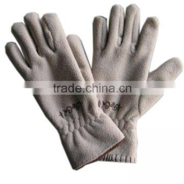 Warm Embroidery Fleece Glove